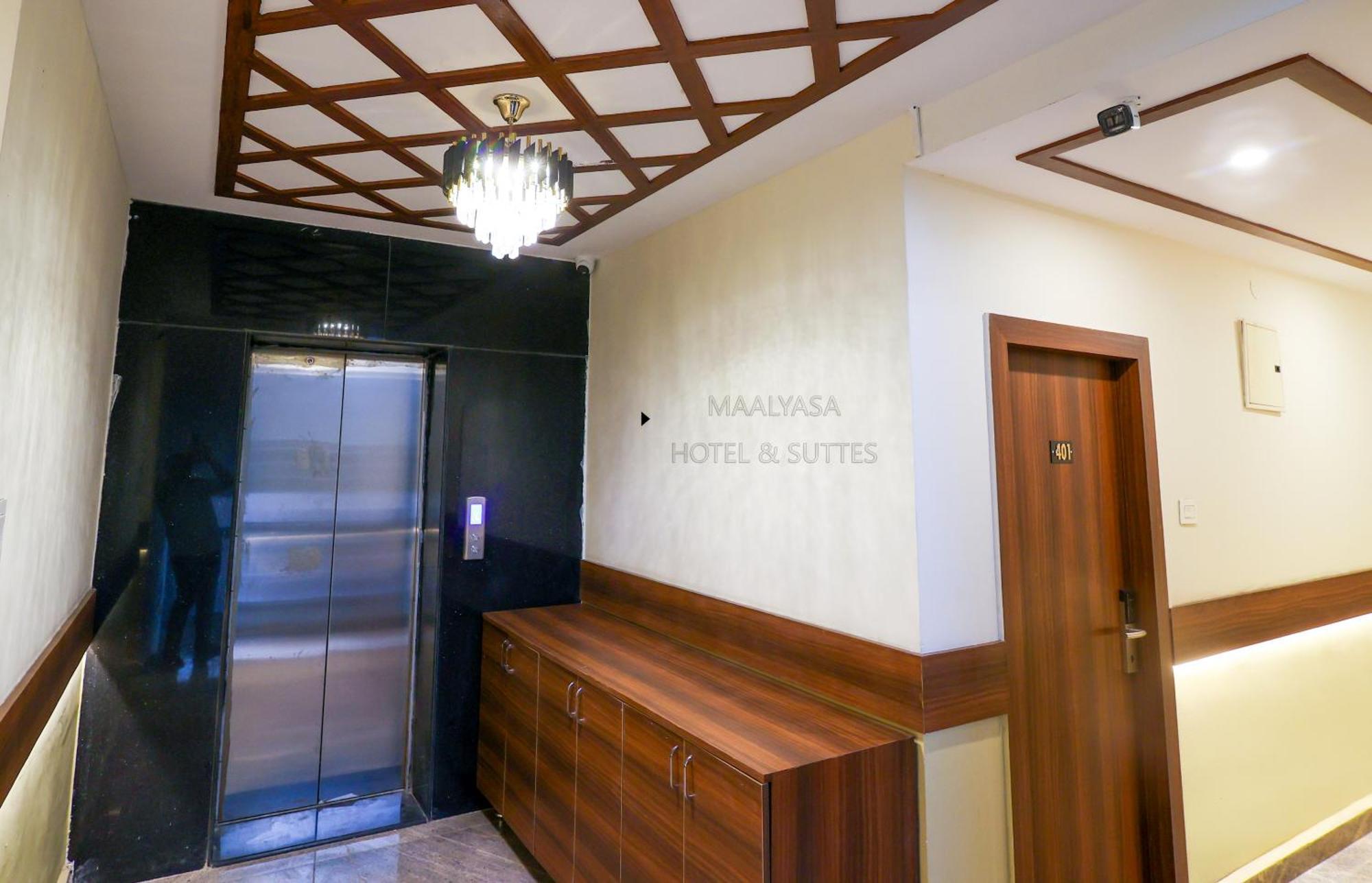 Maalyasa Hotel And Suites Хидерабад Екстериор снимка