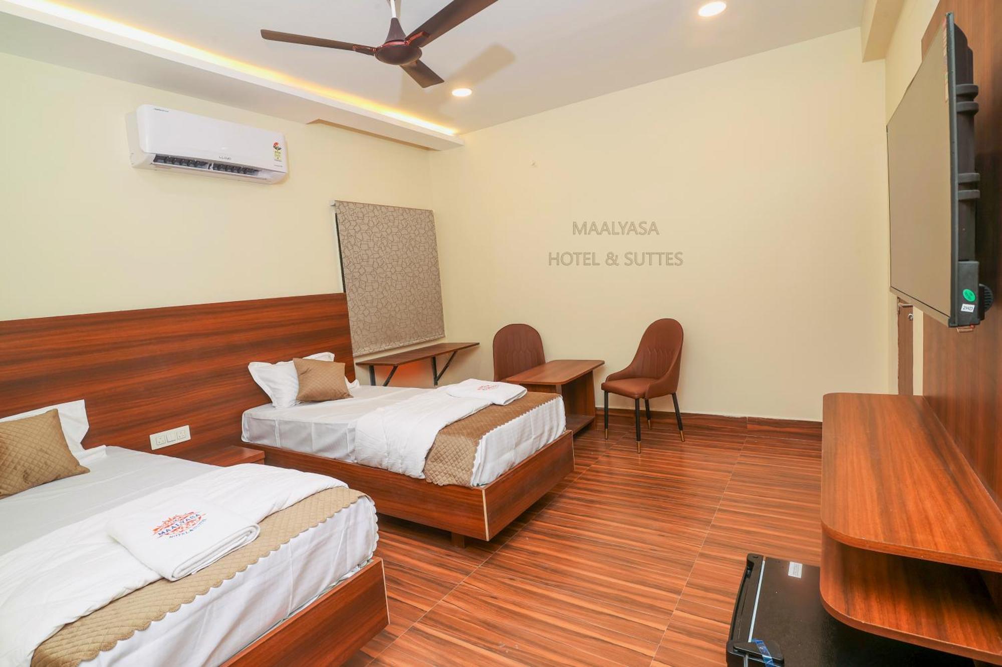 Maalyasa Hotel And Suites Хидерабад Екстериор снимка