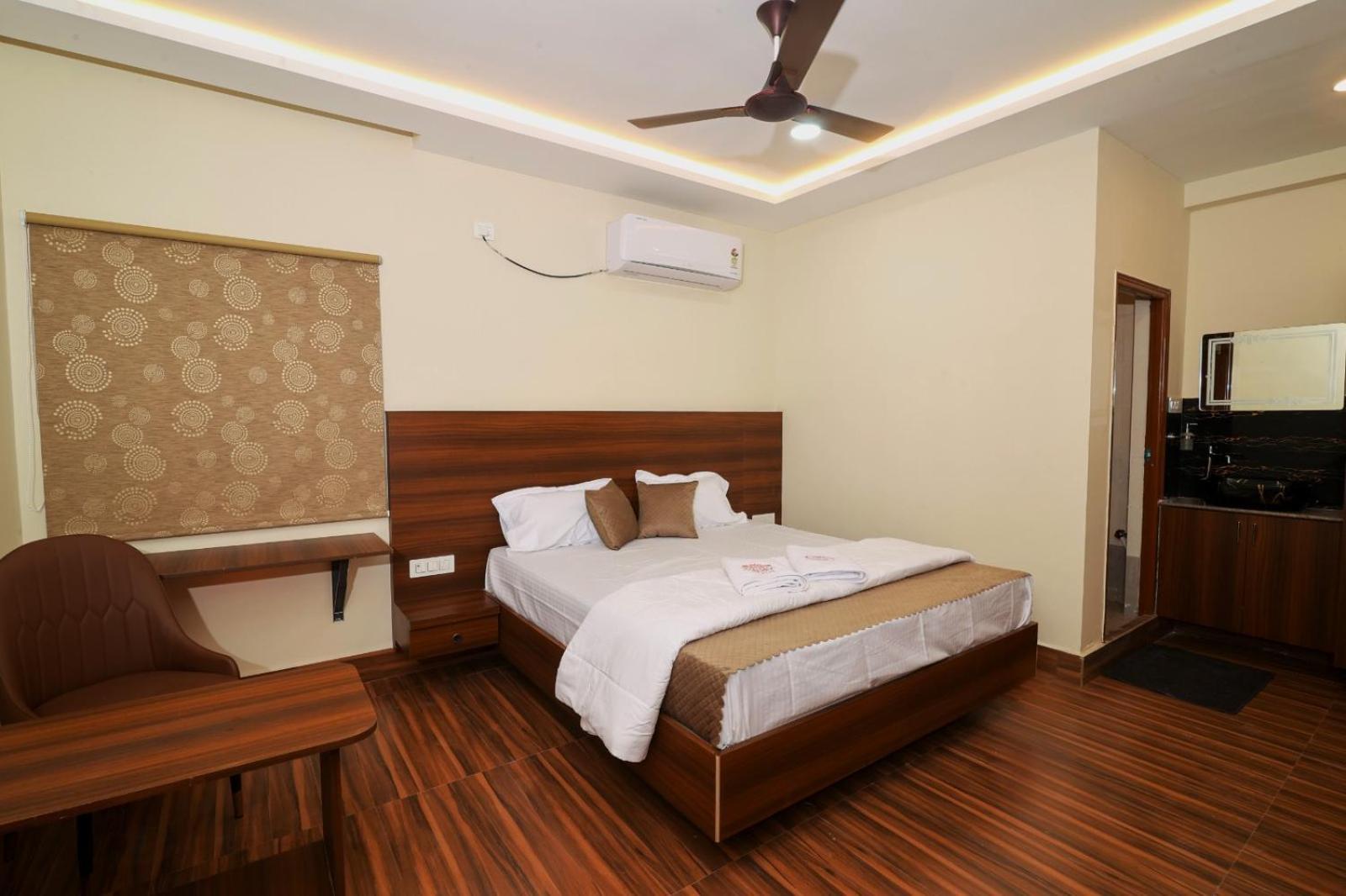 Maalyasa Hotel And Suites Хидерабад Екстериор снимка